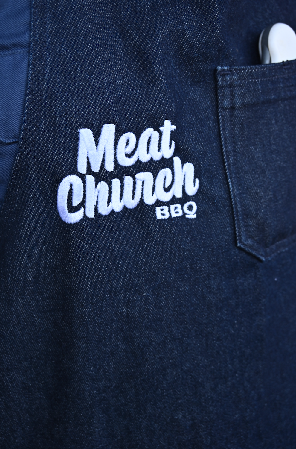 hedley-and-bennett-meat-church-apron-navy-m8 Screenshot_2024-07-03_at_2.52.19_PM.png