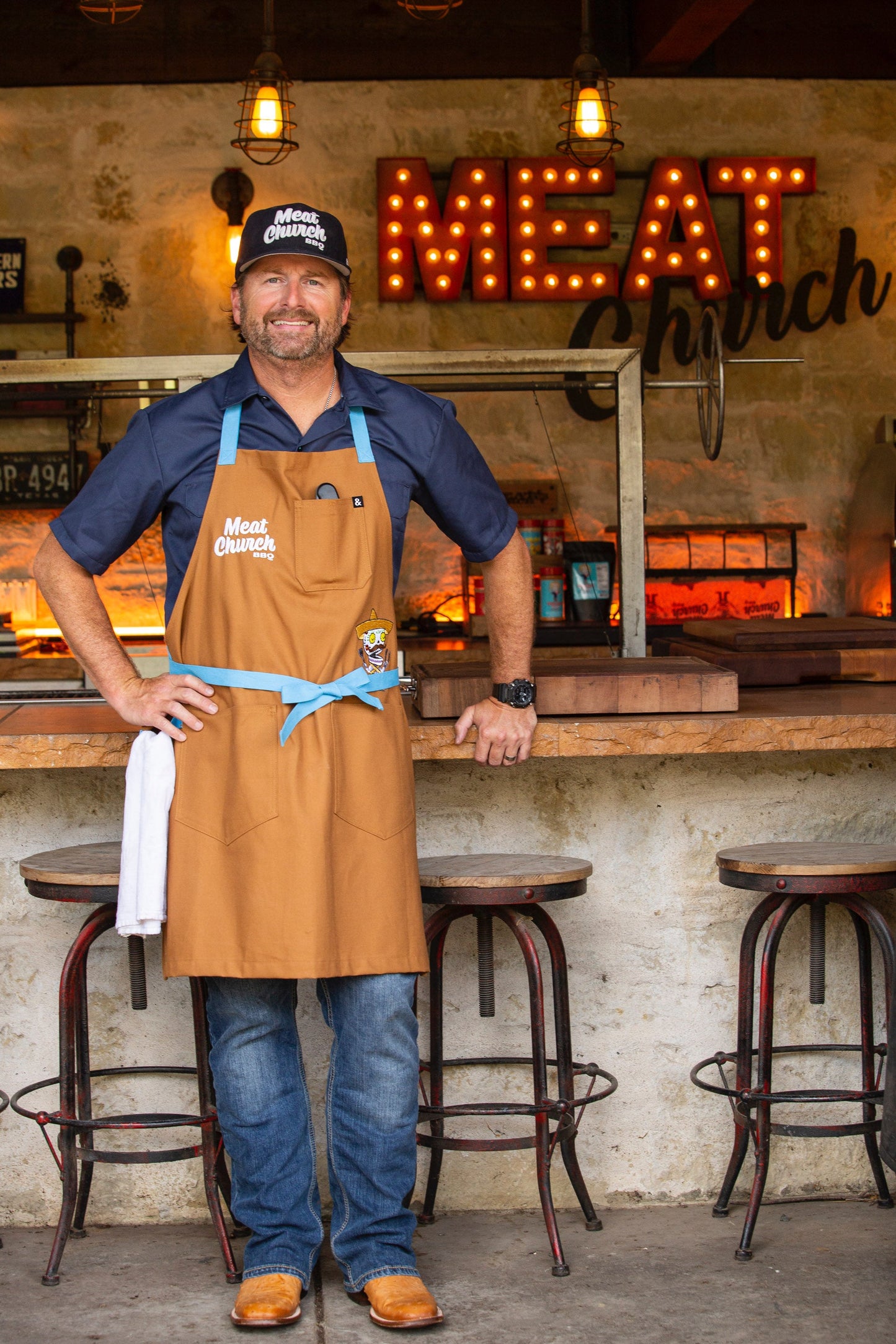hedley-and-bennett-meat-church-apron-duck-tan-y8 image_912805a7-8b3f-48b2-8698-64cb1afdc18a.jpg
